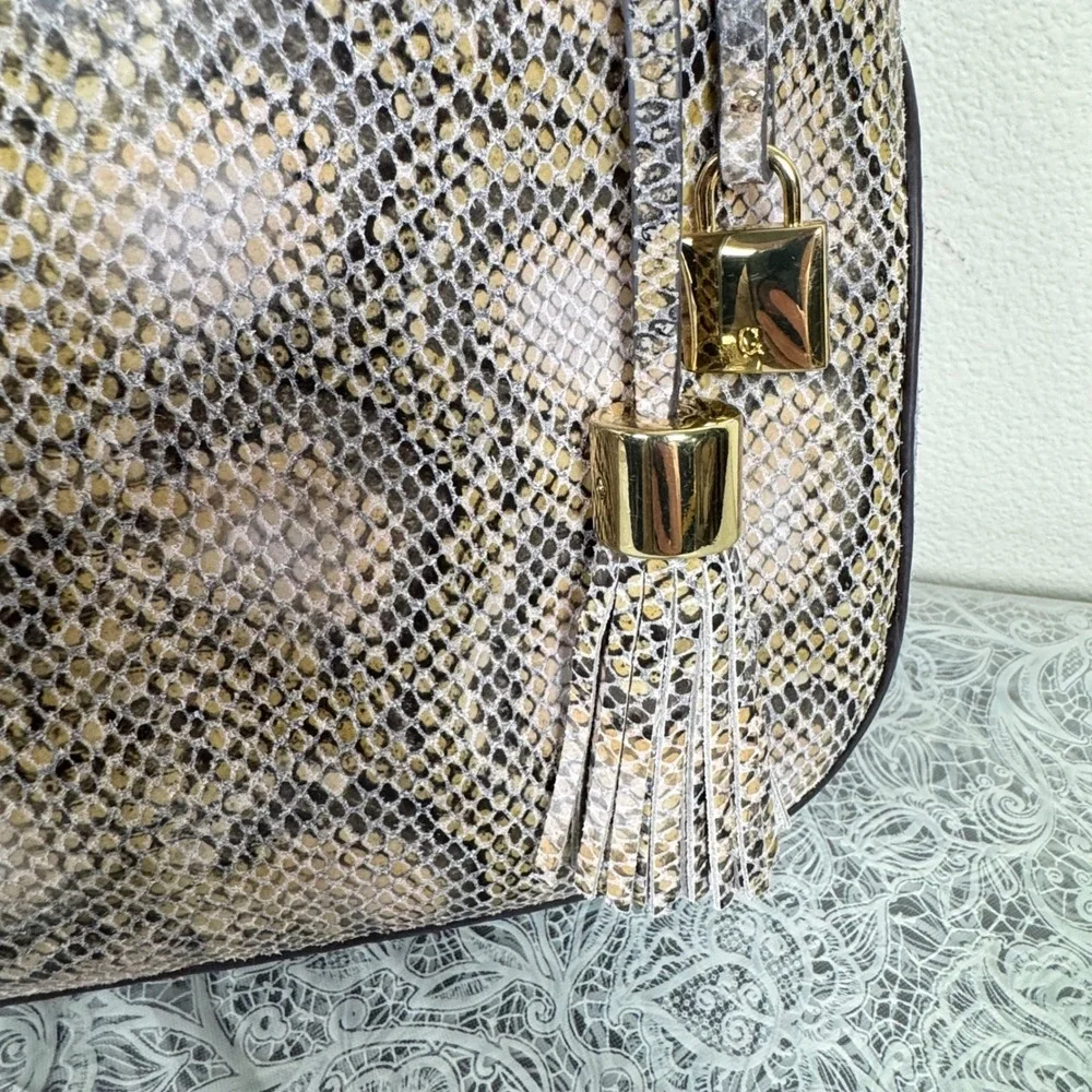 GILI exude effortless